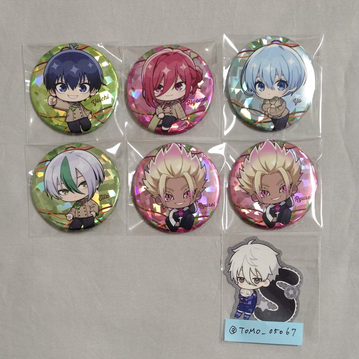 交換/譲渡】ブルーロック ジョイポリス JOYPOLIS 缶バッジ 譲）潔、蜂