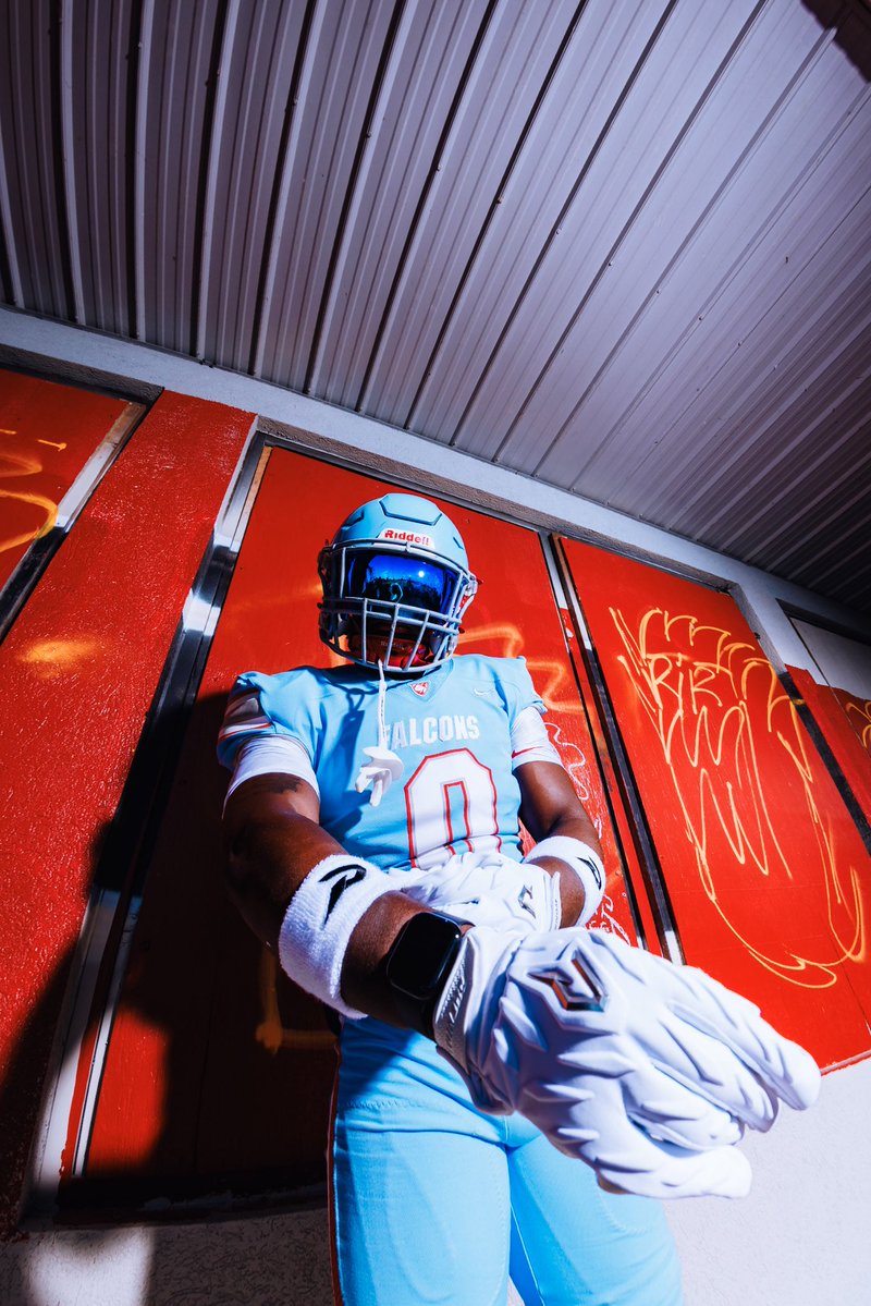 Thee2ndCurtis's tweet photo. Excited to compete today at the Presbyterian College Prospect Camp!!! @MikeBabcock44 @ACFloraFootball @WillieOfford @PrepRedzoneSC https://t.co/4LMFCRuzZF