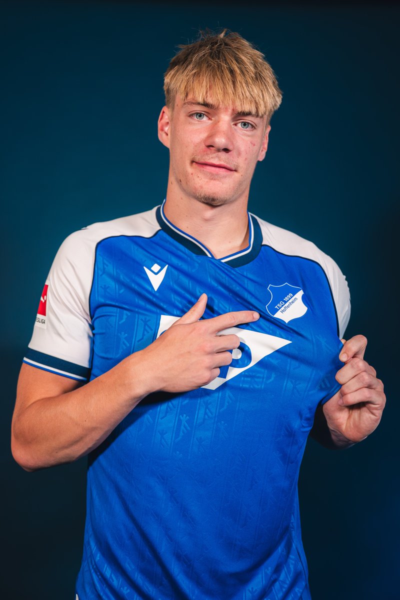 DaredevilEA's tweet photo. De Cat ist nach Hoffenheim gewechselt. Herzlichen Glückwunsch zu diesem Transfer!

17 Millionen sind ein absoluter Top-Preis.

Das der BVB sich den für diesen Preis entgehen lassen hat, werde ich nie verstehen. https://t.co/fZiCTuaKma