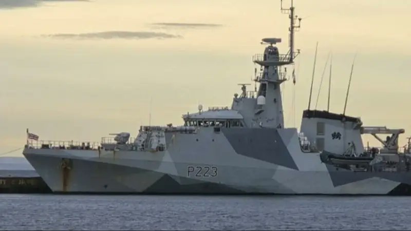 eldestapeweb's tweet photo. Alerta por Malvinas: buque de guerra británico cruzó aguas argentinas mientras Milei alista su viaje a Londres

Por @fercibeira ✍️

Más información 👉 https://t.co/nyDPVX4T7H https://t.co/9oWt8dkcZ1
