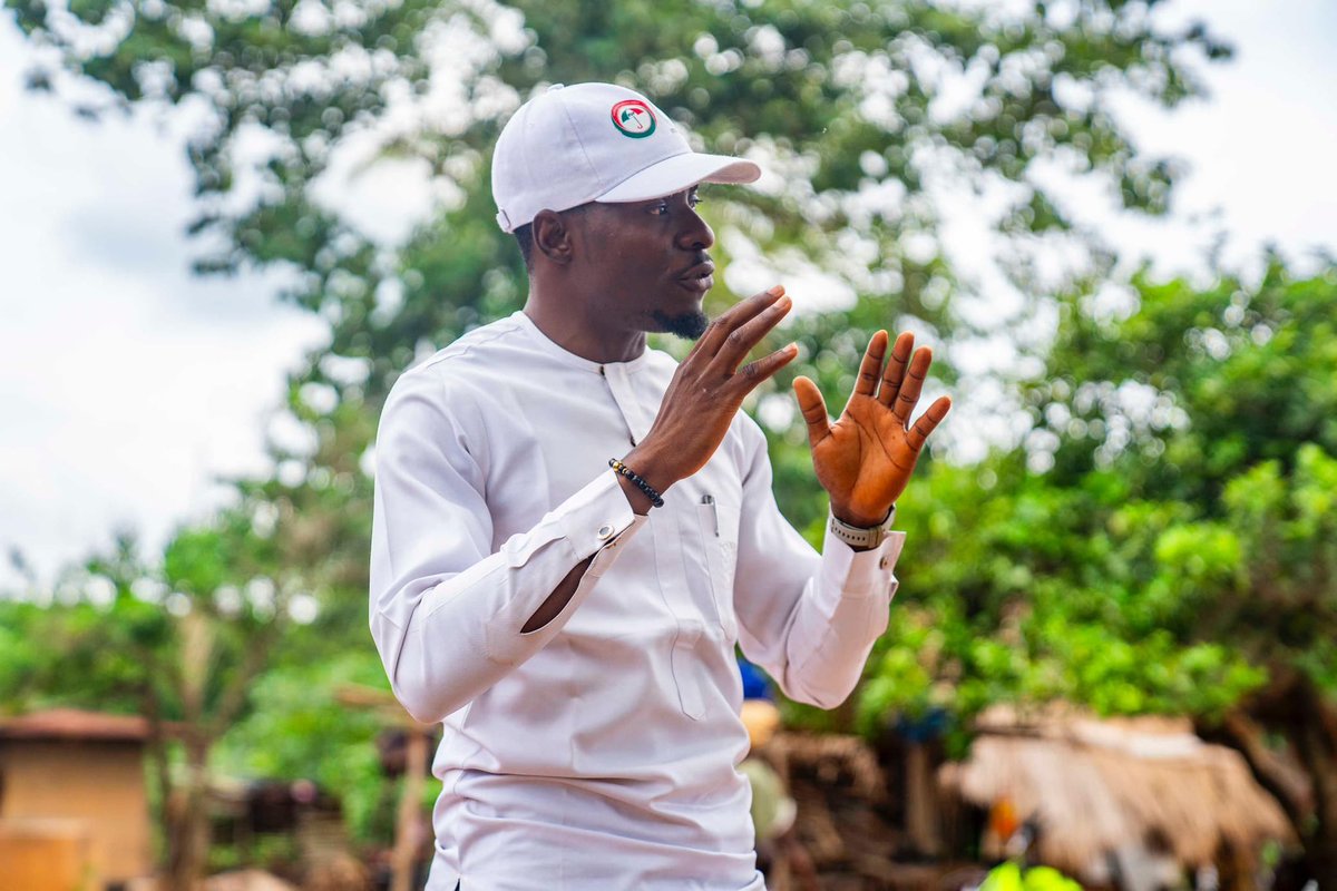 aremu_gideon7's tweet photo. Oriire deserves a young, vibrant, and visionary leader who understands the aspirations of the people. Joshua Aderemi Ojo represents the energy, innovation, and commitment needed to move Orire local government forward.
The future is now. The future is Joshua Aderemi Ojo #Oriire https://t.co/HSrWpf68Cr