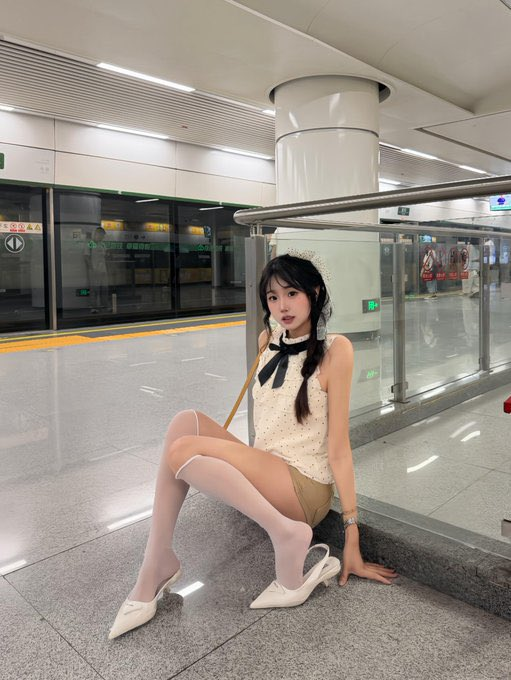gunnarizaiah's tweet photo. 高考我可以有时间去地铁露出了呢好刺激 #女高 #御姐 #反差 #巨乳 #肉便器 #母狗 https://t.co/YpyZes4ohb