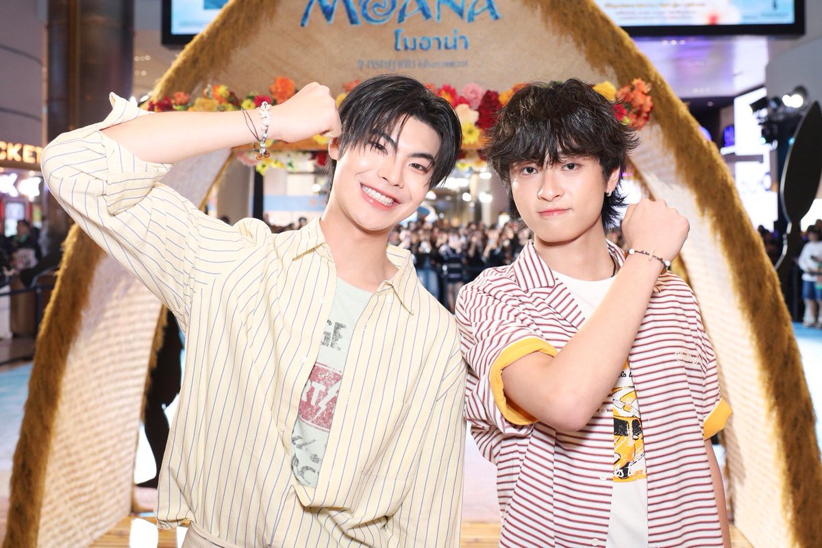 npblent's tweet photo. FOFOS! #TheeWave marcaram presença no evento de lançamento de #Moana, realizado no Siam Pavalai Cinema.

MAJOR X THEEWAVE MOANA
#MoanaTHxTheewave
#tthi_eks
#waavetnp https://t.co/IyaHzHDkHB