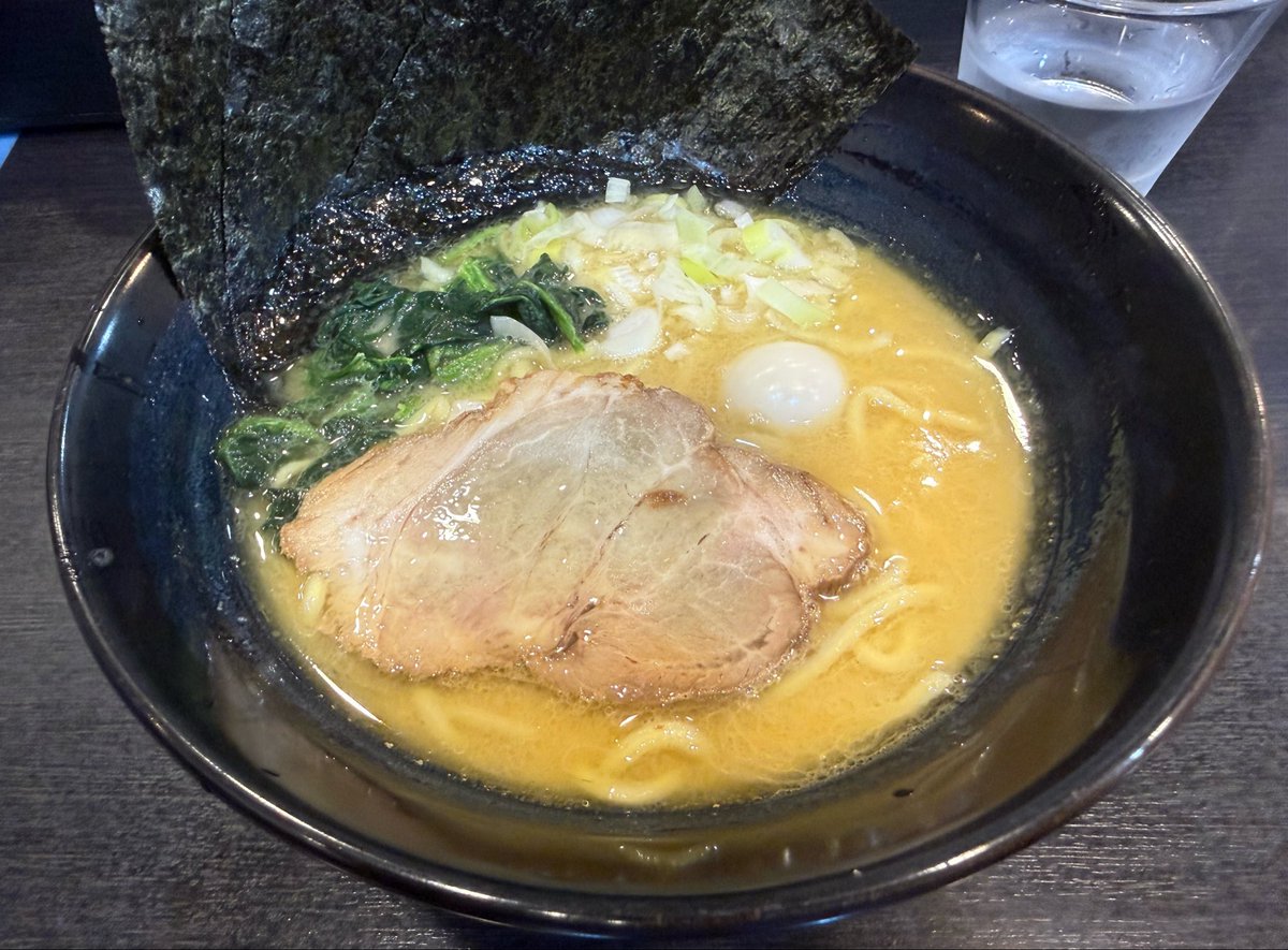 しいな@RAV4乗ってます tweet media