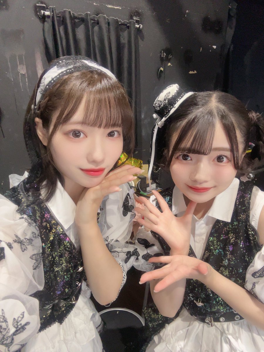 nyan0442's tweet photo. 榎本佳純さんバースデーライブ🍄
終わりました～🥰

大天才衣装ですね💪
このためだけに全員分作るって凄いし裏でもずーーーっと動いていて、改めて尊敬したし好きだなぁって思いました🙂‍↕️
衣装もいただけて一生縫い目とか見ます。

なんか沢山間違えた気もするけど頑張った( ꒪⌓꒪) https://t.co/IjSj4V854a