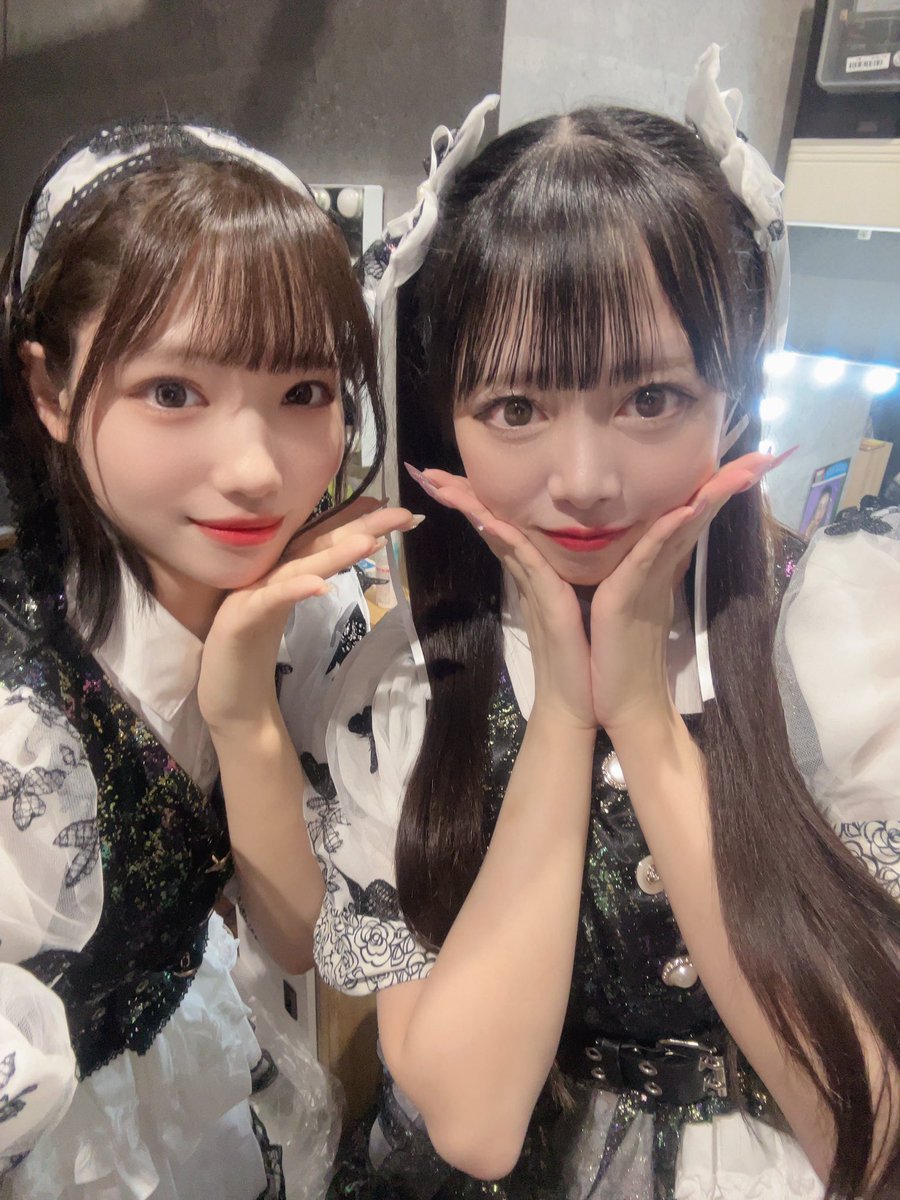 nyan0442's tweet photo. 榎本佳純さんバースデーライブ🍄
終わりました～🥰

大天才衣装ですね💪
このためだけに全員分作るって凄いし裏でもずーーーっと動いていて、改めて尊敬したし好きだなぁって思いました🙂‍↕️
衣装もいただけて一生縫い目とか見ます。

なんか沢山間違えた気もするけど頑張った( ꒪⌓꒪) https://t.co/IjSj4V854a