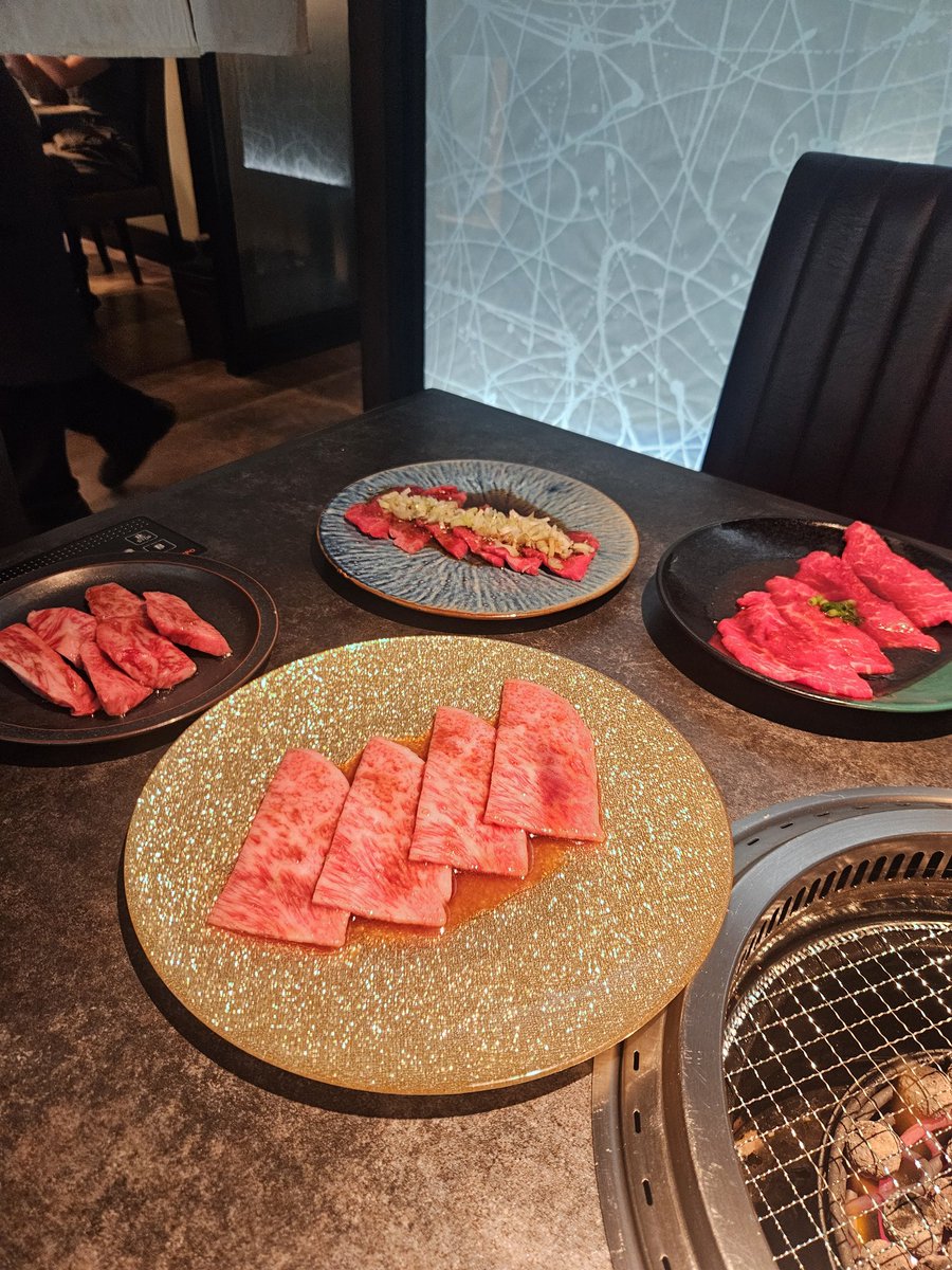 kakukougou's tweet photo. 焼肉行ってきた！
私は生ばかりでしたわ！ https://t.co/s1IhGtMY3E