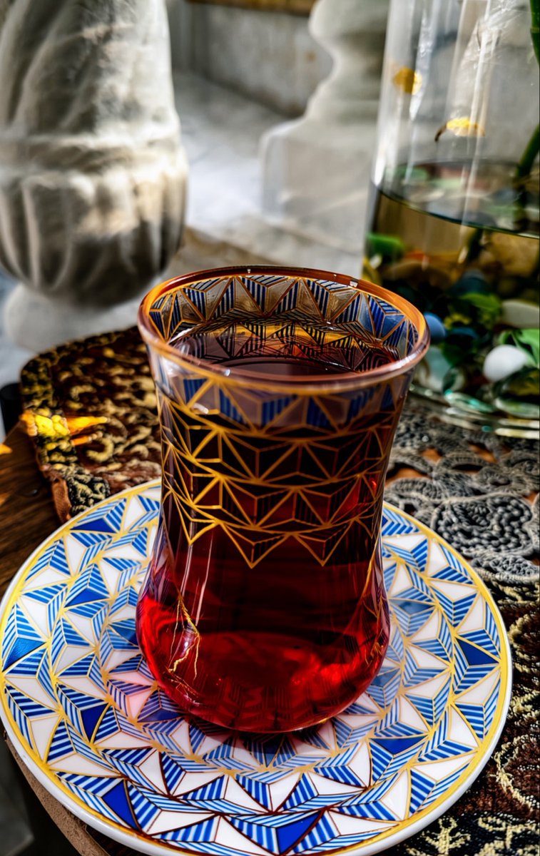 yms3l's tweet photo. ياخي الشاهي زي القهوه https://t.co/JCrVNj8SZJ