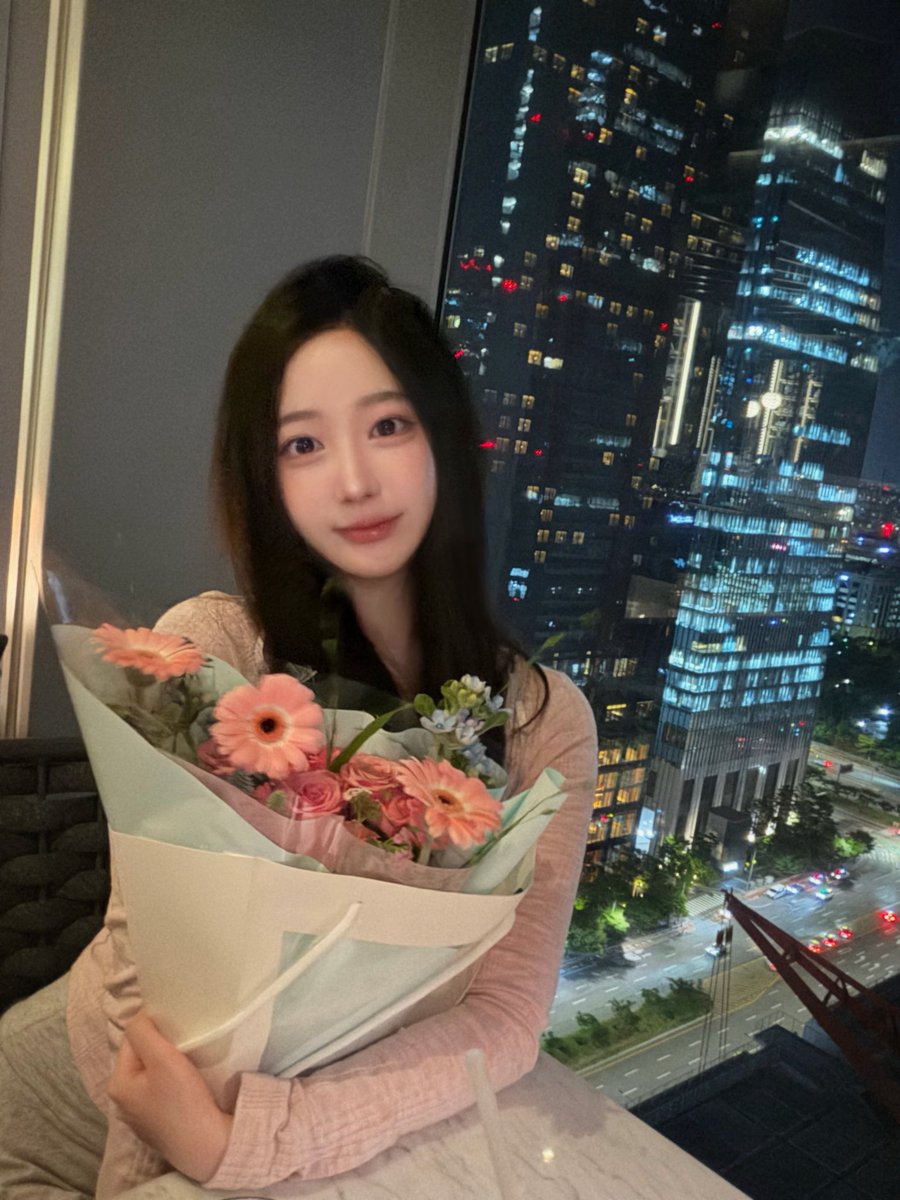 im38214390's tweet photo. #셀카 #일상 #일탈 https://t.co/srChRNTYQU