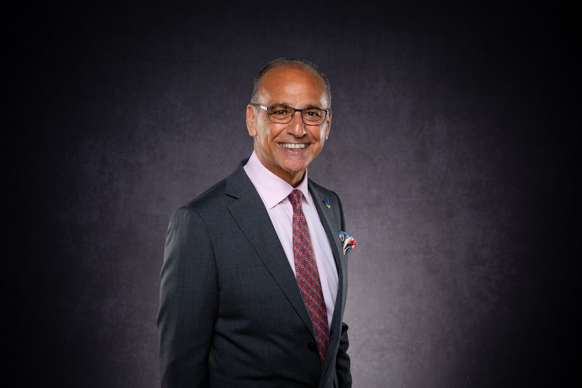 Theo Paphitis tweet media