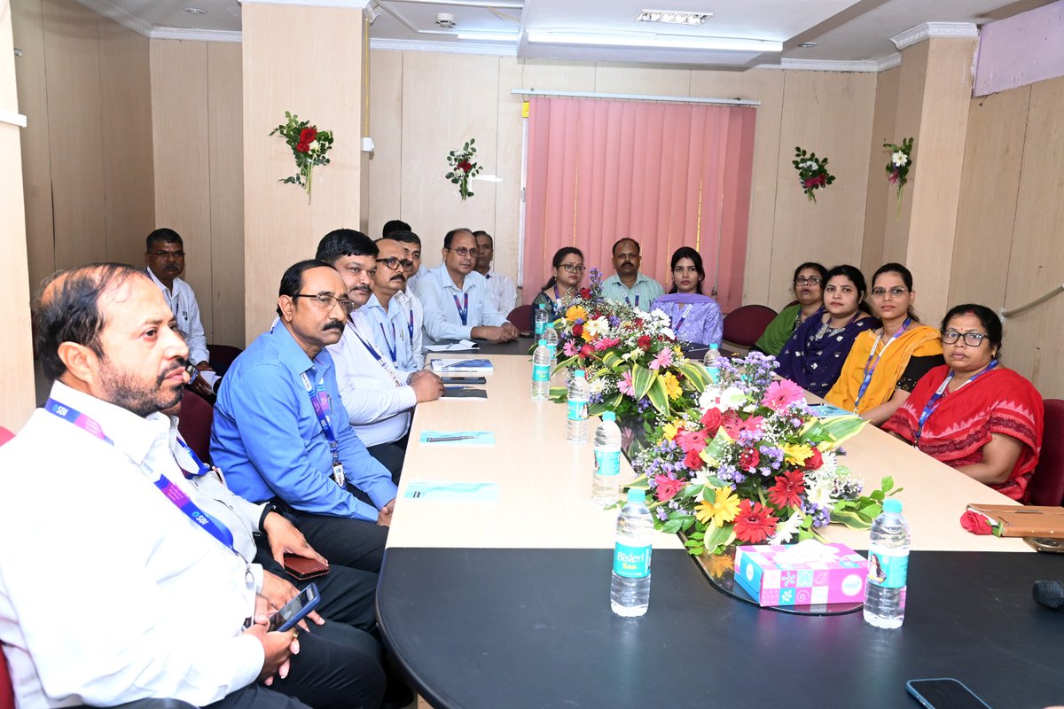 DOPPW_India's tweet photo. Shri Dhrubajyoti Sengupta, Joint Secretary, DOPPW, visited SBI CPPC, Bhubneshwar on 10.07.2026 and had a detailed discussion on the working of the CPPCs & strengthening of system for speedy grievance redressal.
 #DoPPW #PensionReforms #PensionersWelfare 

@DrJitendraSingh @TheOfficialSBI  @mygovindia @DARPG_GoI @DoPTGoI @PIB_India @PIBPersMin @PIBBhubaneswar @DDNewslive