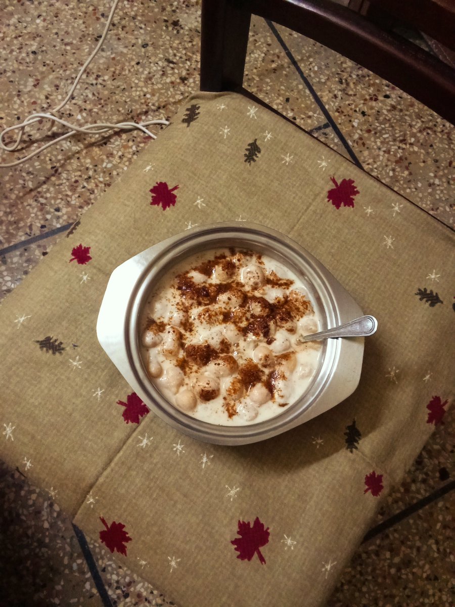 AnonymousDoc09's tweet photo. Good Evening !!!
Dahi Baray anyone ?????? ✨✨

Dahi Bhallay nahin hain yeh 🙅🏻‍♀️ 

  دہی بڑے ہیں ✨✨ یا پھر دہی پھلکی
یا پھر
Dahi Vadaa !!!!!!!!!!!!!!! ✨✨

#EveningTime #WeekendApproaching

Friday, July 10, 2026 ~ 18:58Hrs https://t.co/wa6ZKF4tUA