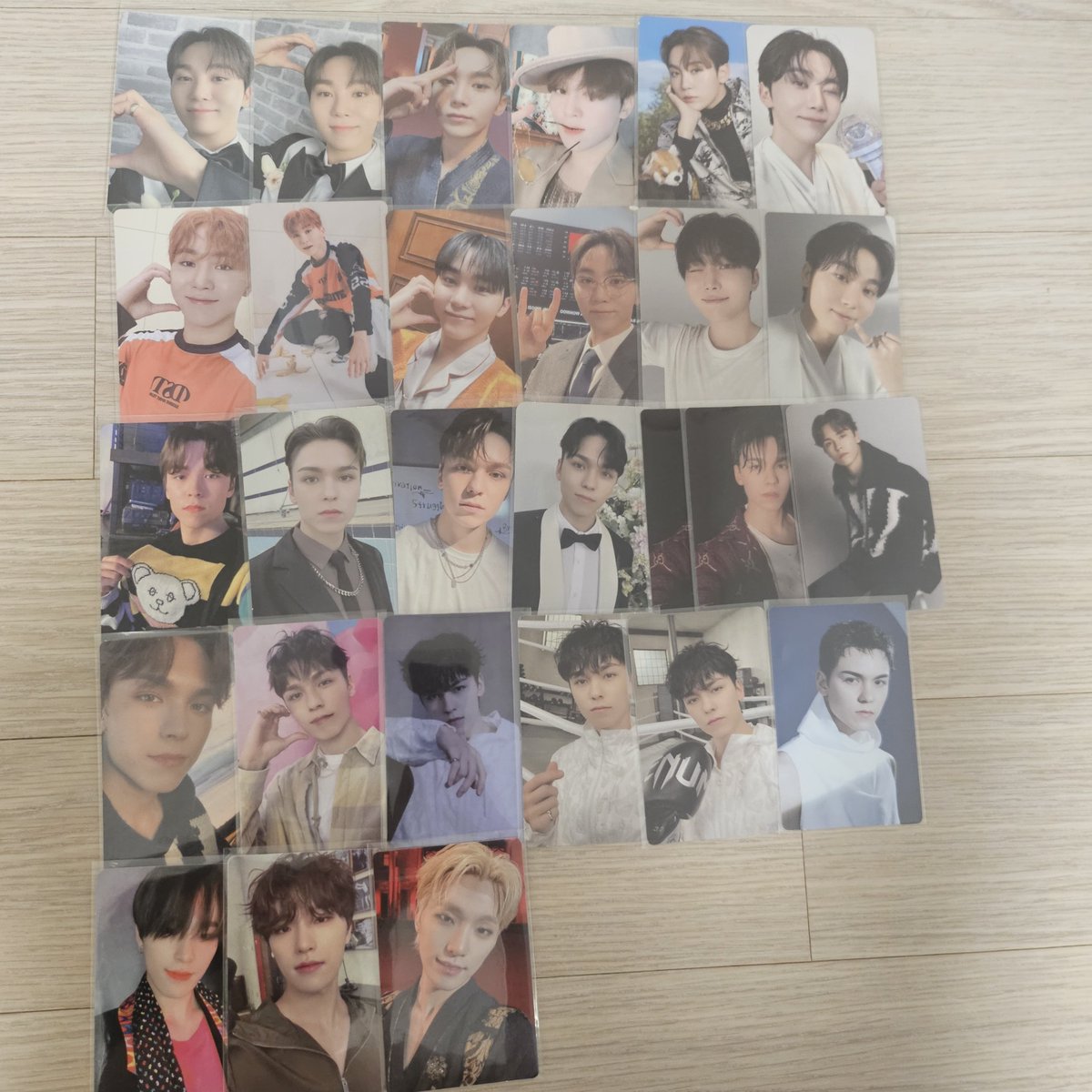 rongie_'s tweet photo. 세븐틴 양도

DM
https://t.co/GgKBtmwvzz

세븐틴 포카 교환 승철 에스쿱스 정한 슈아 지수 준 호시 순영 원우 우지 지훈 디에잇 명호 민규 승관 도겸 석민 버논 디노 찬 럭드 특전 캐럿 부석순 컨셉포토 분철 공구 위버스 미공포 헤븐 키트 캐랜 시그 이즈위 팬싸 생일 컨페티 https://t.co/r0KhY64s3B