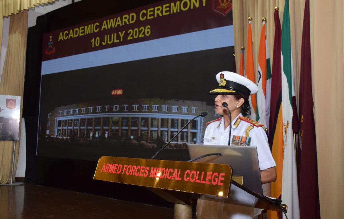 dgafms_mod's tweet photo. The Academic Awards Ceremony at #AFMC on 10 Jul 2026 celebrated the outstanding achievements of graduating cadets and newly commissioned officers in academics, sports and overall performance during undergraduate training. Flg Offr Ananya Phadke was awarded the President’s Gold Medal as the Best All-Round Outgoing Medical Graduate and the Kalinga Trophy for exemplary overall performance. The accomplishments of the awardees reflect the values of merit, perseverance and excellence that have long defined #AFMC, reinforcing its legacy of nurturing military medical professionals of the highest calibre. 

@DefenceMinIndia
@adgpi
@indiannavy
@IAF_MCC 
@HQ_IDS_India 
@SpokespersonMoD 
@IaSouthern
@PIB_India
@PRODefPune

#DGAFMS
#AFMC