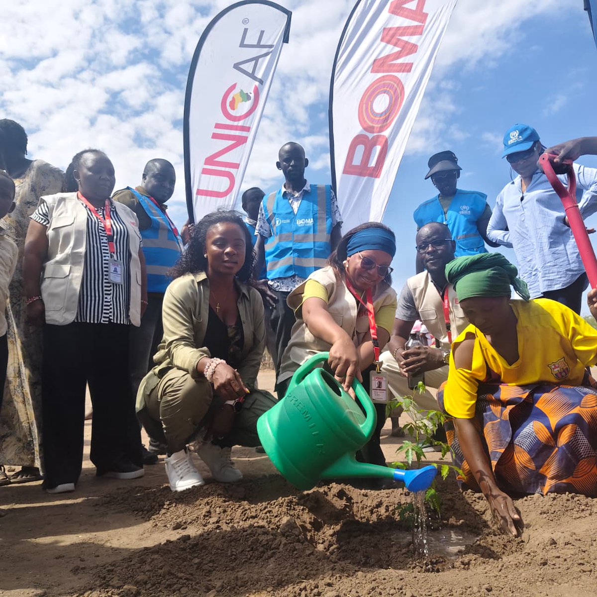 UNICAForg's tweet photo. β¨ During World Refugee Week 2026 in Kakuma, Unicaf promoted scholarship opportunities that empower displaced learners through higher education. ππ
#EducationForAll #RefugeeEducation #Unicaf https://t.co/thmGTrMrQI