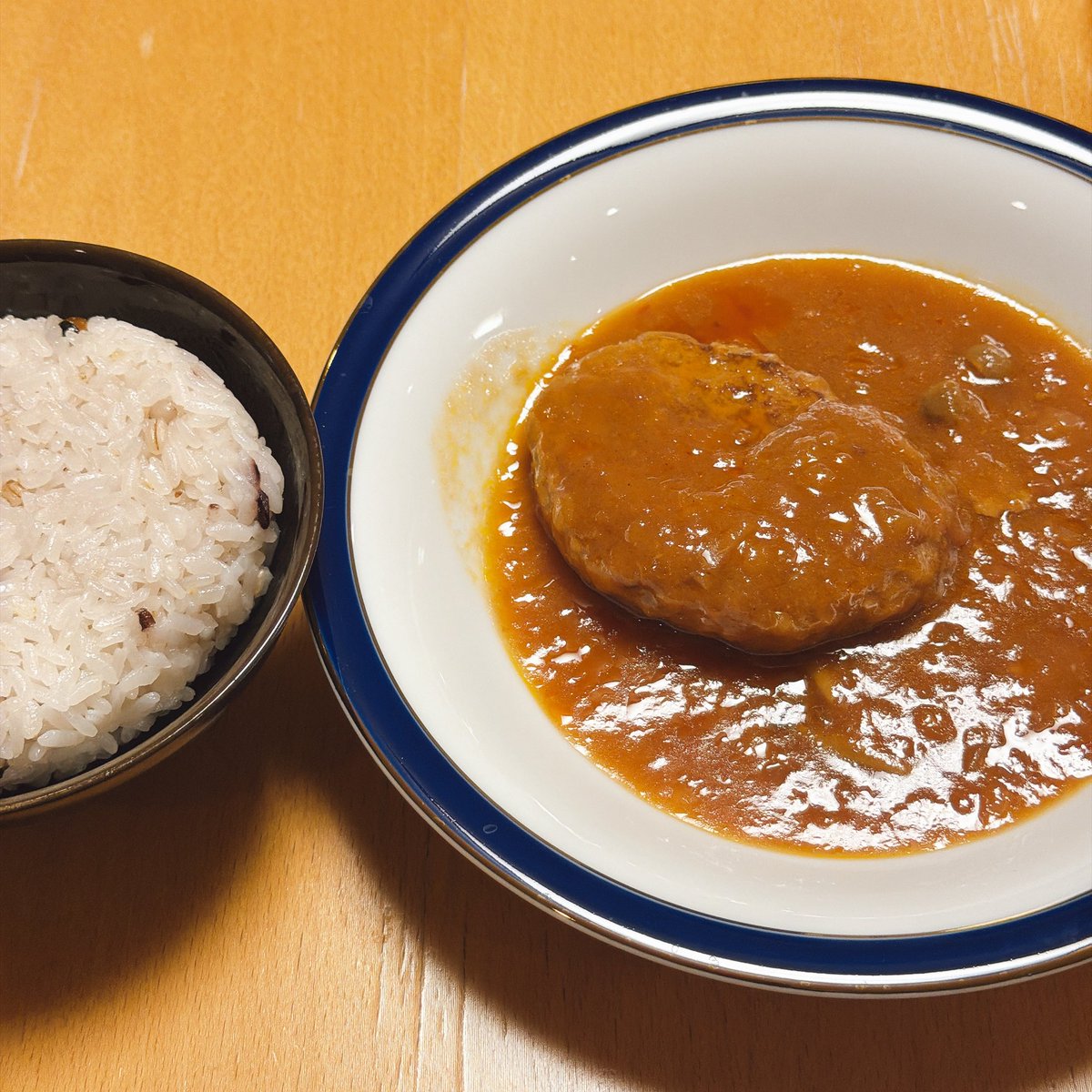 applexberry's tweet photo. 期限切れ保存食ベン・トー第二弾w https://t.co/tY69aCtjcS
