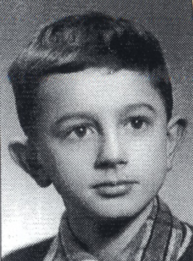 ajedrzak's tweet photo. "Jeśli zapomnę o nich, Ty, Boże na niebie, zapomnij o mnie".  

zamordowani podczas napadu chłopów ukraińskich i UPA, dowodzonych przez Iwana Kłymczaka Łysego, na Ostrówki i Wolę Ostrowiecką, pow. Luboml, 30 sierpnia 1943 r:

Agnieszka Bródka, lat 43, wraz z czterema synami, w tym Edwardem, Stanisławem i Tadeuszem;

Czesław Fotek, lat 10, wraz z ojcem Henrykiem i bratem Romualdem;

Antoni Pradun, lat 57, wraz z żoną Anastazją, oraz dziećmi Stanisławem i Marią;

ks. Stanisław Dobrzański, lat 39, wraz z ponad tysiącem wiernych z Ostrówek i Woli Ostrowieckiej.