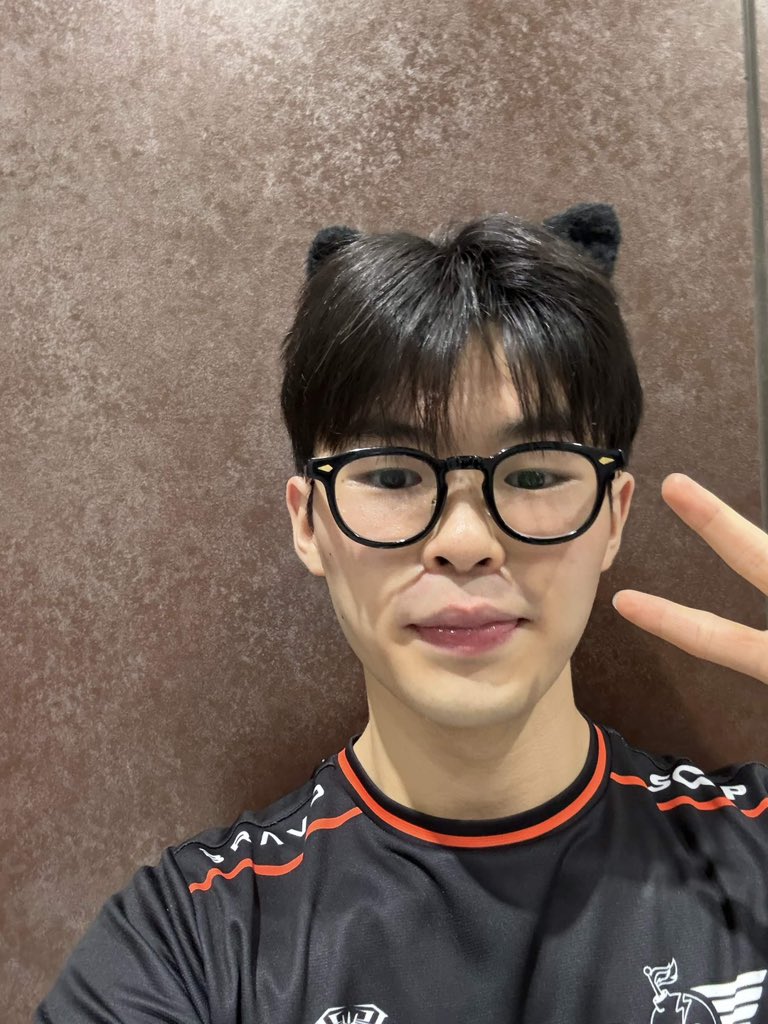 ianxxxn's tweet photo. 감정 선수한테 허락받고 공유합니다!
옵챔스에 등장한 감정냥이 🐾

#GamJung #O2blast https://t.co/raDkqtWU33
