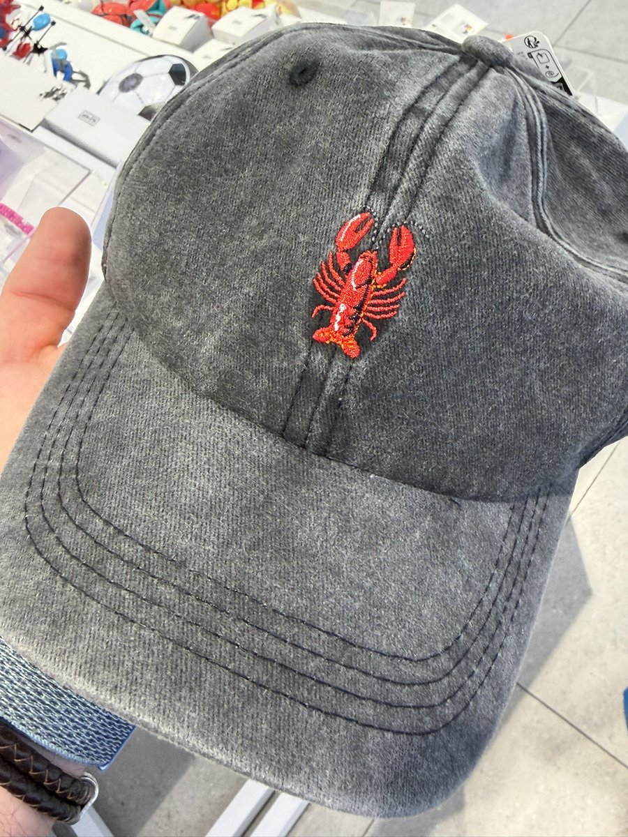 Joaquin_RR's tweet photo. No sabía que había merchandising de @openclaw @steipete 🤣🤣
Adjudicada! 
@Hart_Podcast https://t.co/f8KdHjALdL