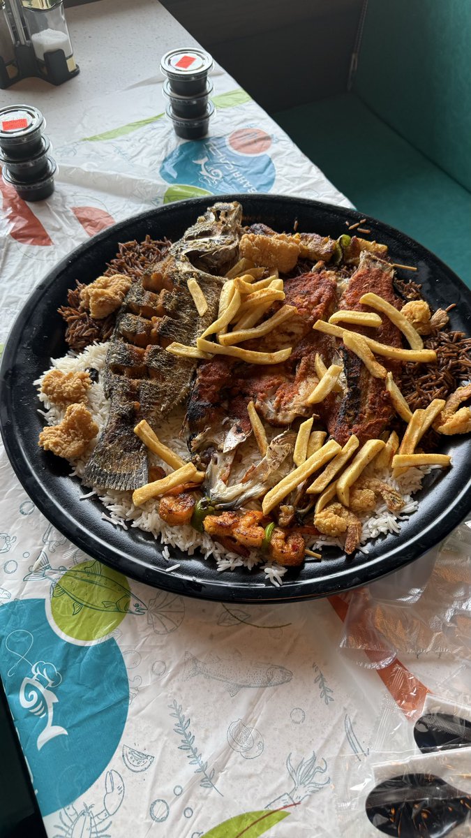 quitedays's tweet photo. جمعه؟ يعني بحري🐟😋 https://t.co/l6qXv2pjZ8