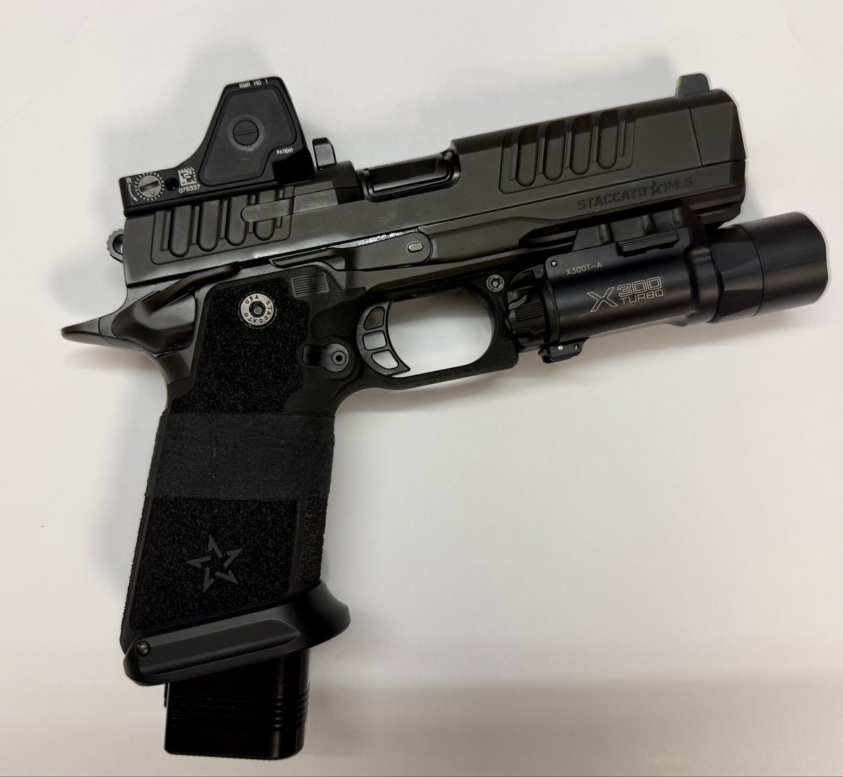 lizardstactical's tweet photo. Just upgraded my edc.@staccato2011  @SureFireLLC  @Trijicon https://t.co/rHpF4DG4wR