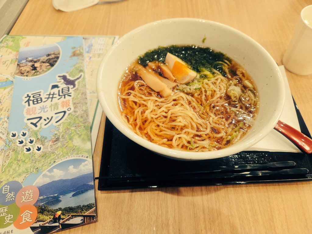 Ff11Guysama's tweet photo. 福井に来ています✌
画像は「夜食サ/」 https://t.co/v6ZsfJiCl0