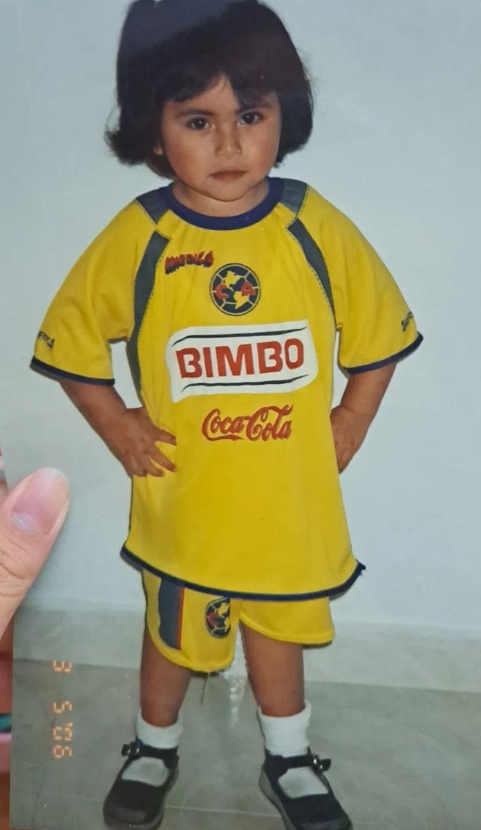 chaly_15's tweet photo. Si @ClubAmerica anda buscando alguna girl de CM para sus nuevas integrantes fangirls, aquí ando yo 😘 https://t.co/qCzPZXLyoA