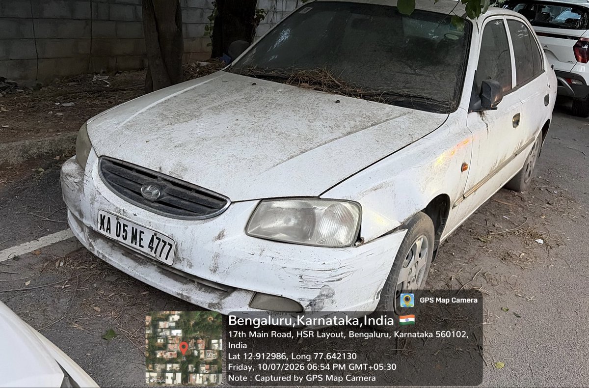 Harshithavvr's tweet photo. @blrcitytraffic @CPBlr @seemantsingh96 @DgpKarnataka @CMofKarnataka Reporting abandoned car in HSR 4th sector 17th main. Reported many times no response. https://t.co/V8NaMmp2vP