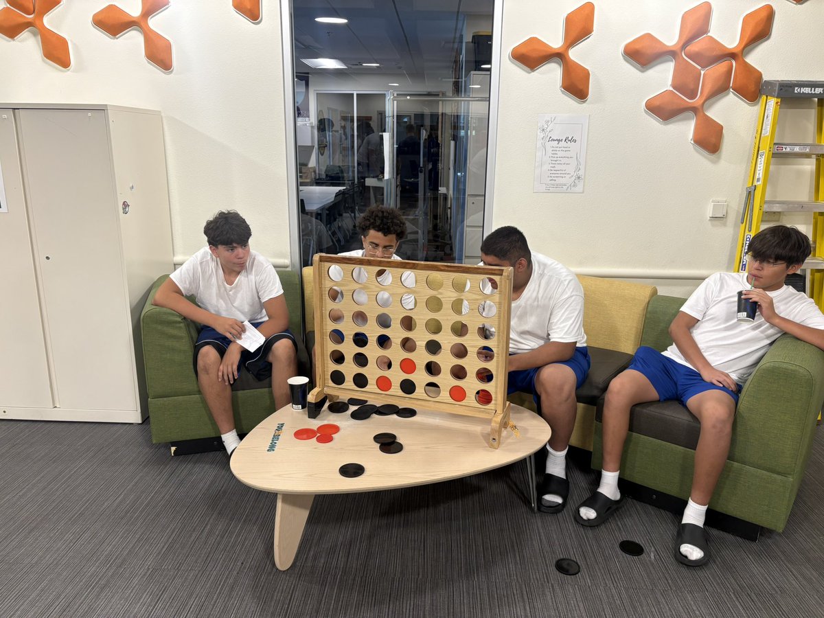 DobsonFootball's tweet photo. Game room time
@dobsonfootball @CoachNewcombe https://t.co/hqEYeFFWPM