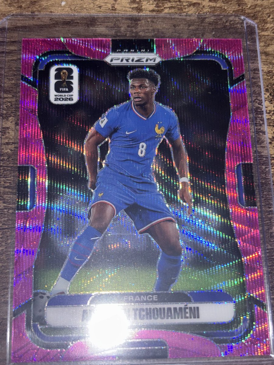 terpfan_20's tweet photo. @jcutlersburner Yamal Silver Wave - $60
Tchouameni Pink /65 - $30
Zumbimendi Image Variation - $30 https://t.co/TZDtQ9GXlD