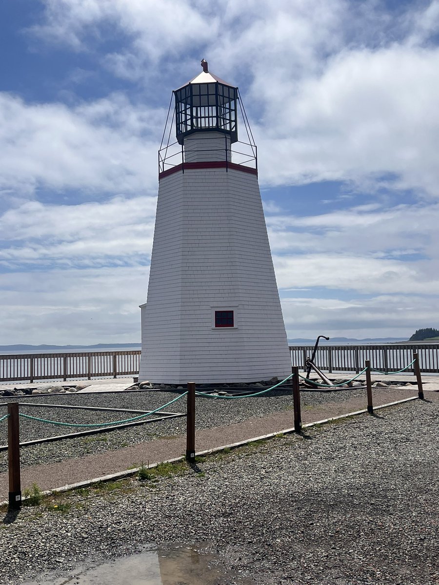 BarNoneMark's tweet photo. A visit to our friends in 🇨🇦 with a stop in St. Andrews. It gave us the northern view for our stop later in the day. https://t.co/PyRUbn5TDm