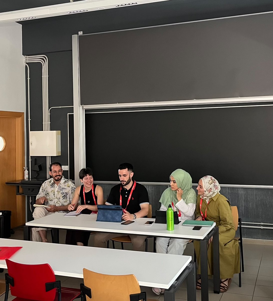 ReTproyecto's tweet photo. Javier Recio e Irene Ramírez han coordinado la mesa " 'Religión en Transición'. El factor
religioso en las transformaciones políticas,
sociales, econonómicas y culturales" en el congreso de jóvenes investigadores/as en Historia Contemporánea de Márgenes III 👏👏 https://t.co/dEMslxRzah