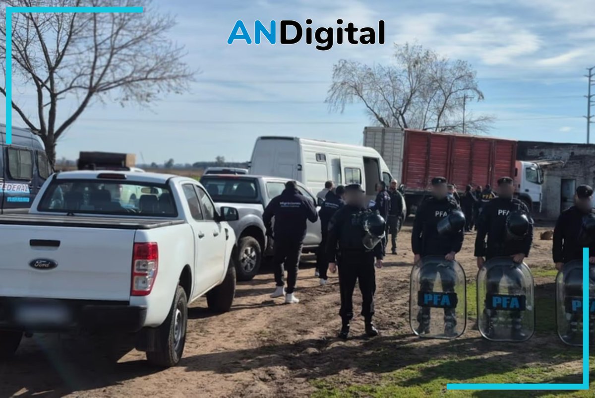 ANDigitalOK's tweet photo. #LaMatanza🚨 Rescataron a 7 víctimas de explotación laboral en campos de La Matanza.
La Policía Federal allanó cuatro predios, detuvo a dos hermanos y la Justicia investiga el caso por presunta trata de personas. ⚖️🚔
📌https://t.co/yb98Mnpa4m
#LaMatanza #PFA #Policiales #TrataDePersonas #ExplotaciónLaboral #BuenosAires #ANDigital #Argentina
