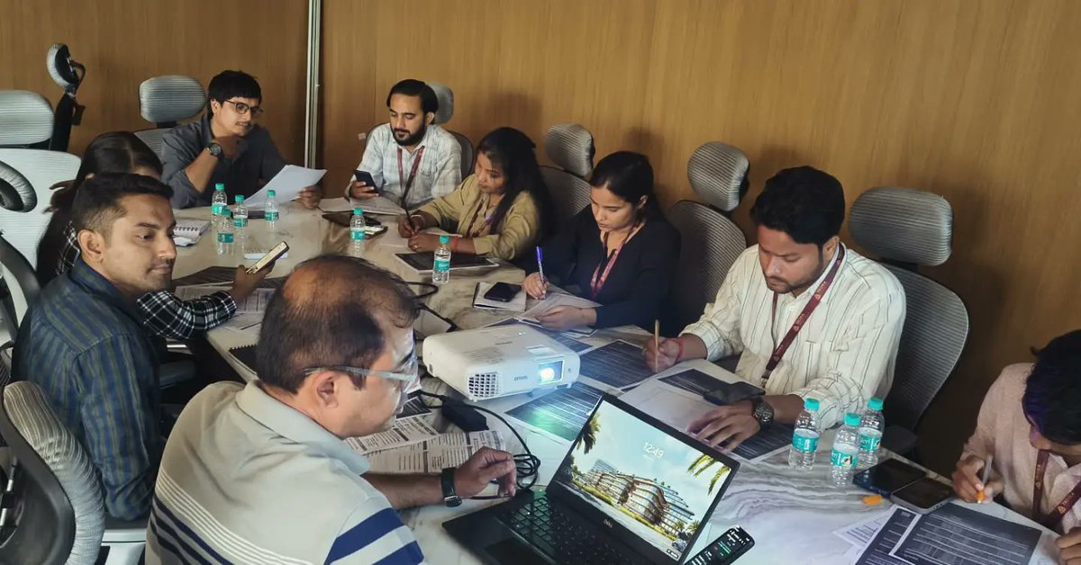 _Pranchal_Gupta's tweet photo. Team Training On Migsun Lucknow Central Site 🏗️
#teamtroika #pranchalgupta #troika #lucknowproperty #commercial 
Pranchal Gupta Real Estate Consultant Lucknow https://t.co/kW9iMYrjOE