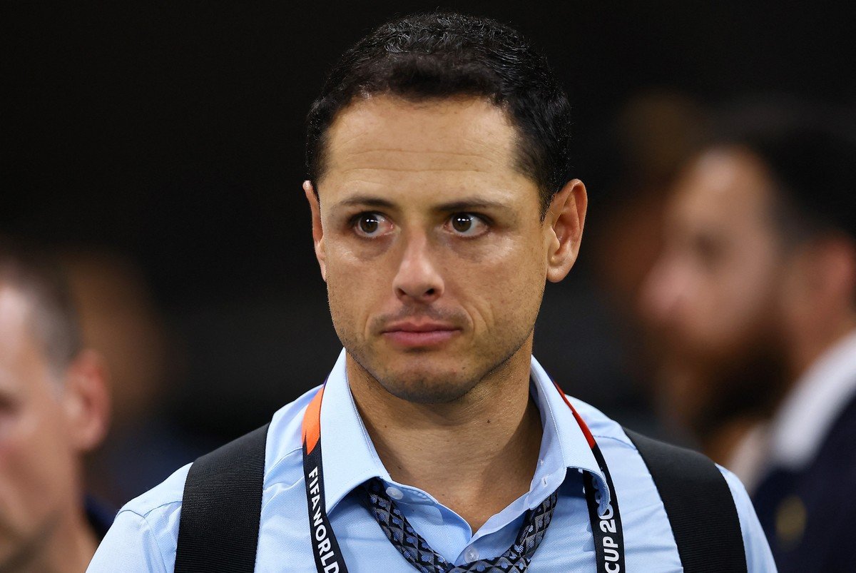 TendenciasDepor's tweet photo. "Chicharito Hernández"

Porque GONZALO BONADEO reveló que casi terminan a las TROMPADAS con "Chicharito" HERNÁNDEZ tras un comentario del mexicano contra los argentinos durante el último partido.

"Al lado de nuestra cabina estaba la de Fox, donde está participando el ex delantero mexicano "Chicharito" Hernández. Y en el segundo gol de Egipto, se acerca a un compañero y le dice: 'Ustedes son campeones del mundo pero son MUY MALA GENTE'. Dice eso y se va.

Y cuando Argentina mete el segundo gol, tuve que agarrar a mi compañero porque quería saltarle encima y MATARLO. Y en el tercer gol de Enzo, fuimos a verlo y ya no estaba, SE HABÍA IDO con el partido sin terminar...".