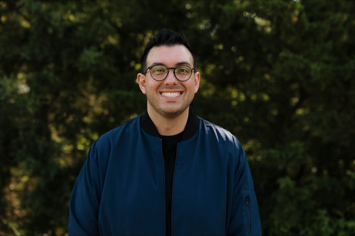 HearingJournal's tweet photo. In this episode of The Hearing Journal Podcast, Dr. Jonathan A. Mikhail, EdD, AuD, MS discusses hearing care burnout. Be sure to listen to this incredible episode! #Audiology #AudPeeps

https://t.co/21BW2r69D6 https://t.co/LGCK09xsei