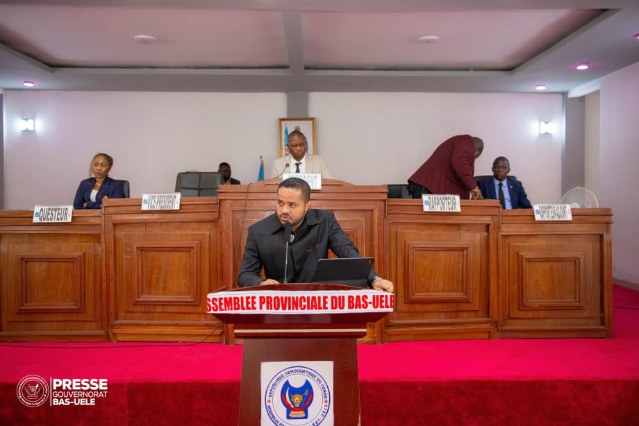 probasuele's tweet photo. 🇨🇩 #BasUélé | Feu vert pour la #SOMIBU. L'Ass. prov a approuvé ce vendredi le lancement de la Société Minière du Bas-Uélé, portée par le gouv Mike #Mokeni. Objectif :valoriser les ressources minières, créer des emplois, accroître les recettes provinciales et financer le dév. #RDC https://t.co/QyMTCGwIWm