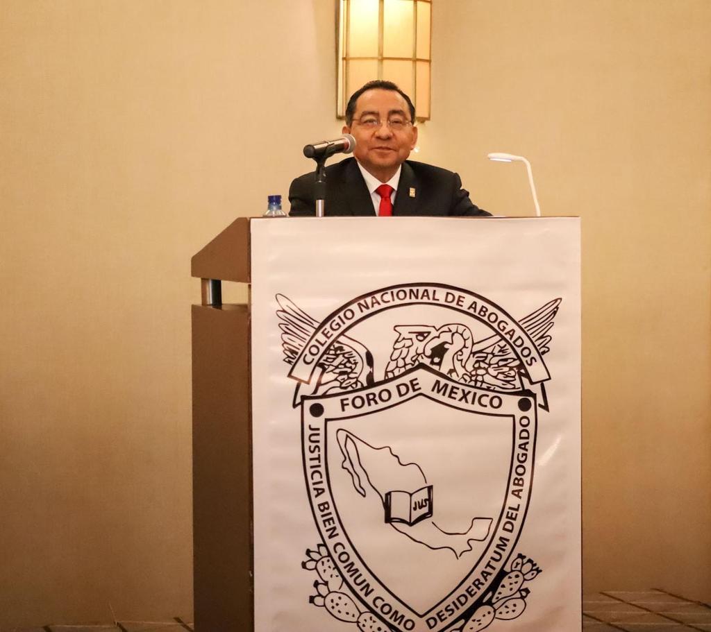 PJCDMX's tweet photo. El presidente del #TSJ del #PJCDMX , @MagRafaelGuerra , participó en el desayuno anual del Colegio Nacional de Abogados "Foro de México", A.C. en el marco del #DíaDelAbogado . https://t.co/UC7JreiZWS