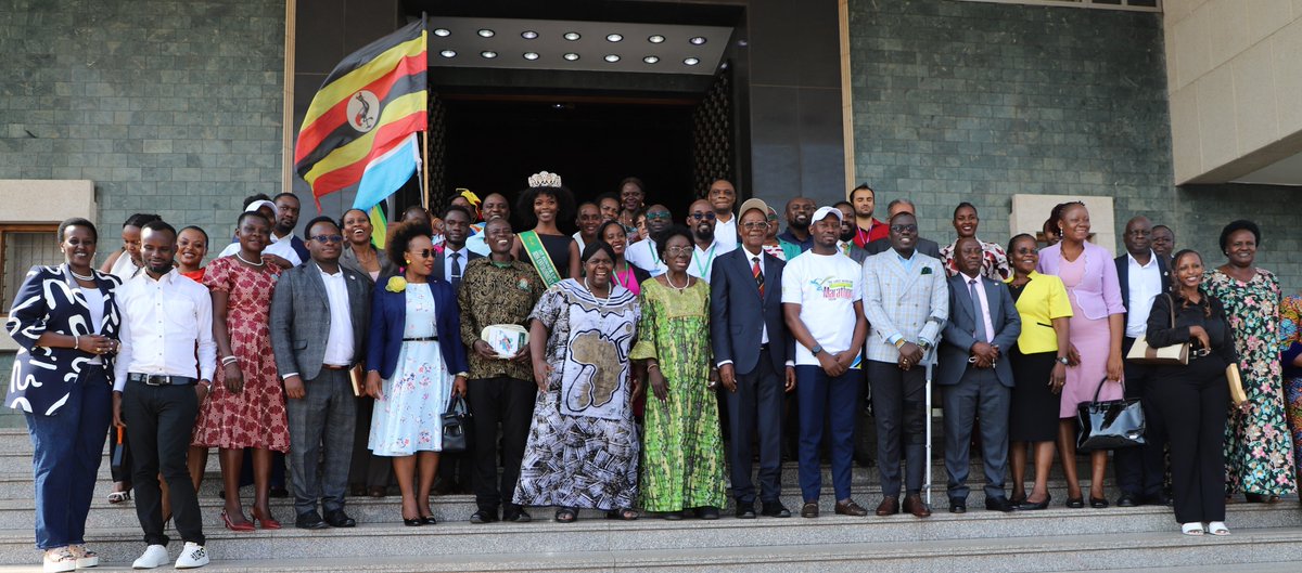 RebeccaKadagaUG's tweet photo. Trully grateful to Hon. Prof.Kamuntu and the Executive Committee of Parliamentary Forum for East African Community Affairs for a landmark week of Sensitization on the need for integration. @jumuiya https://t.co/3lv483vGHM