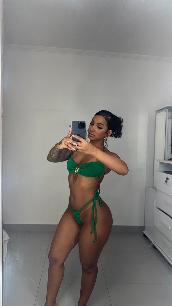 ysoasz's tweet photo. @_soarebeachwear https://t.co/lWpJG9qBBT