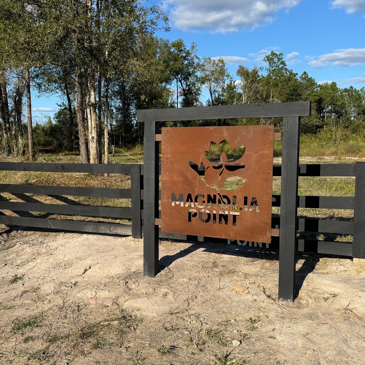 RaydientRural's tweet photo. Magnolia Point in Calcasieu Parish, LA features lots ranging from +/-3 to +/-9 acres. It offers a comfortable amount of space while keeping you conveniently connected to the places you need to go.

Explore Magnolia Point:
https://t.co/mgK40S0414 https://t.co/BmzzNYET6M