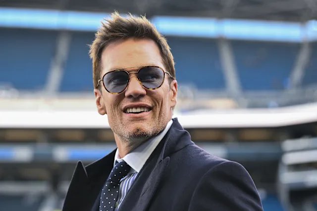 SleeperSeahawks's tweet photo. NFL Insider Albert Breer believes Tom Brady stood to benefit from the Seahawks beating the Patriots in the Super Bowl 

“It would behoove the Raiders for the Seahawks to win the Super Bowl because it makes their hire look better”

Via @985TheSportsHub https://t.co/zsYeeEb67k