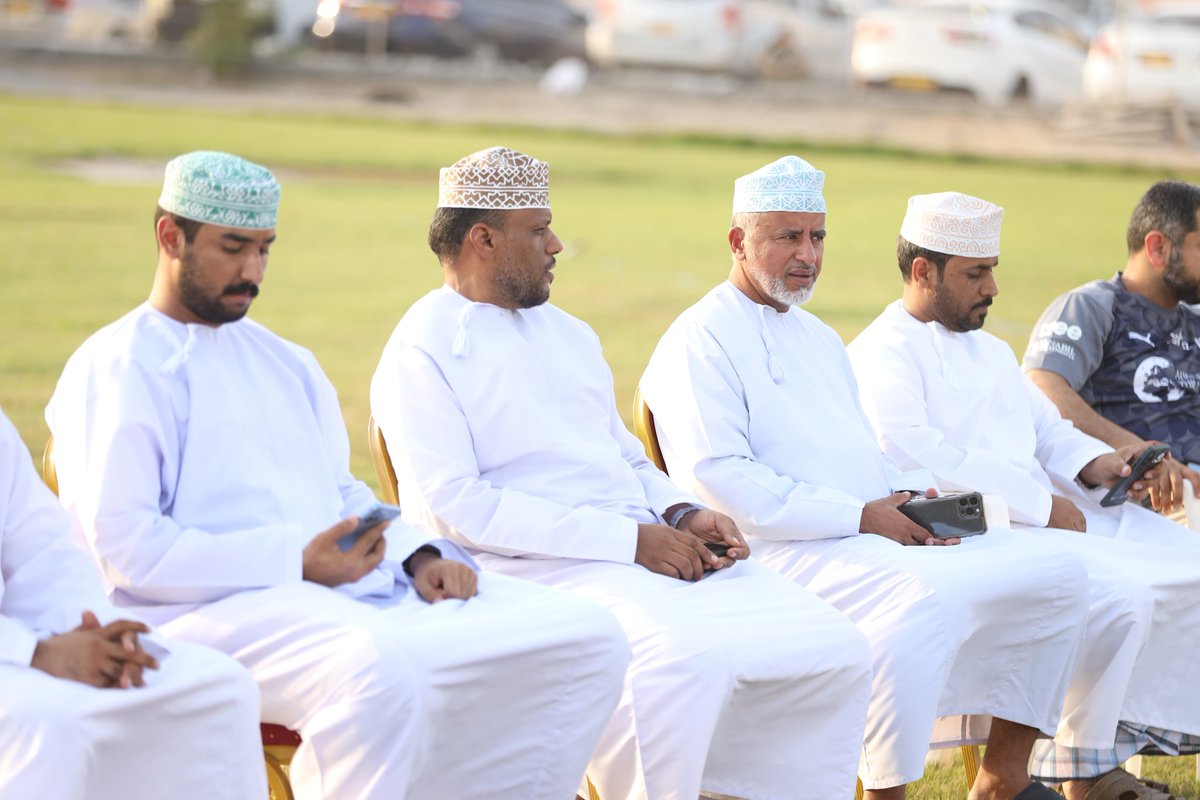 Alhdib_Fc's tweet photo. لحظة نهاية مشوار البطولة الصيفية لسداسية كرة القدم بنتظيم الفريق
راعي المناسبة والحضور وشركاء النجاح
#صيف_ورياضة https://t.co/SqHOrVHKkc