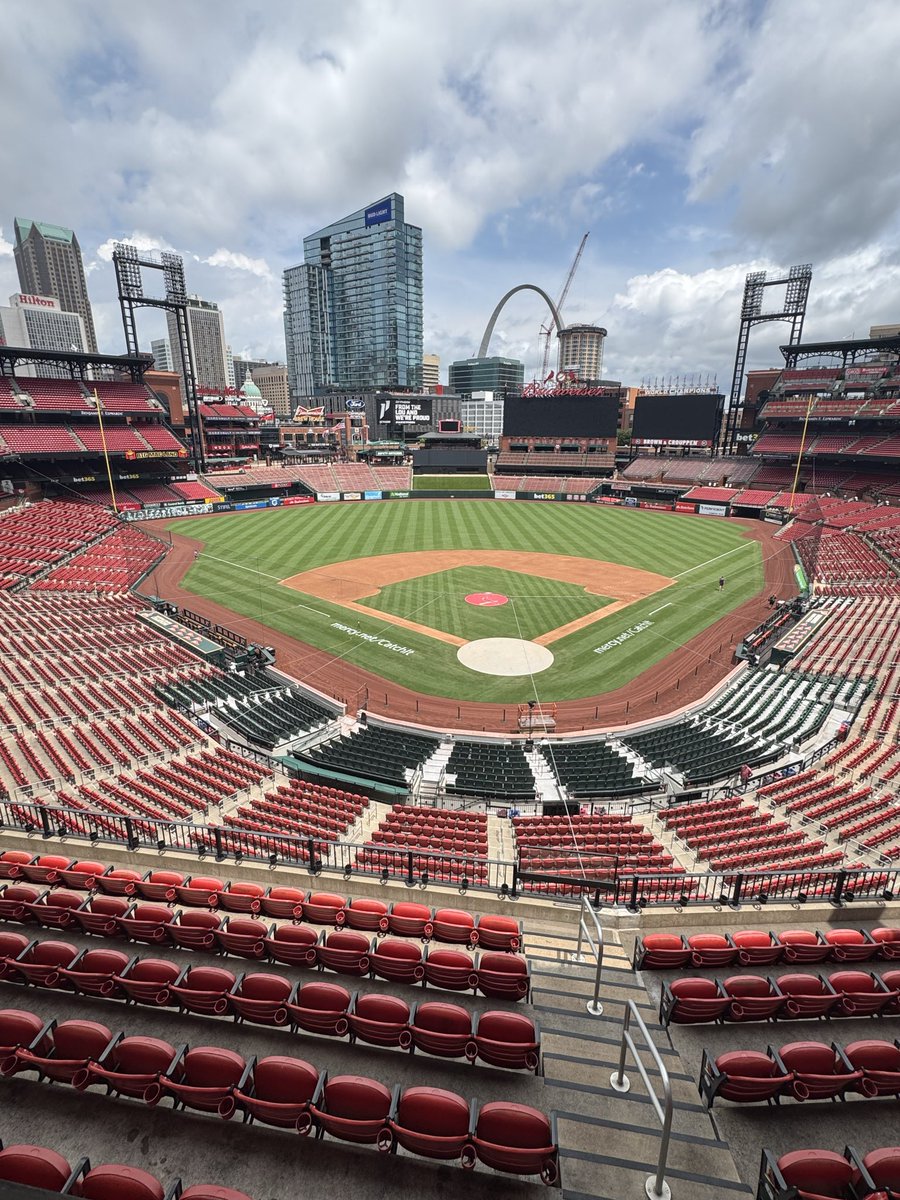 JChad680's tweet photo. 📍St. Louis https://t.co/eMNWxgWyF4