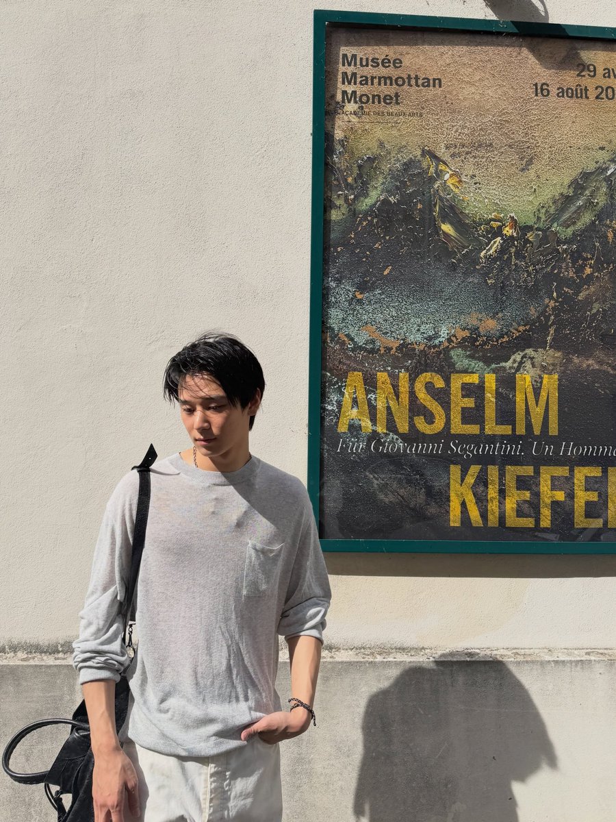 dailyljy's tweet photo. juyeon visited the musée marmottan monet and also café de flore, where simone de beauvoir, jean-paul sartre and albert camus had coffee 🖼️☕️ https://t.co/AstZKgfrJ4