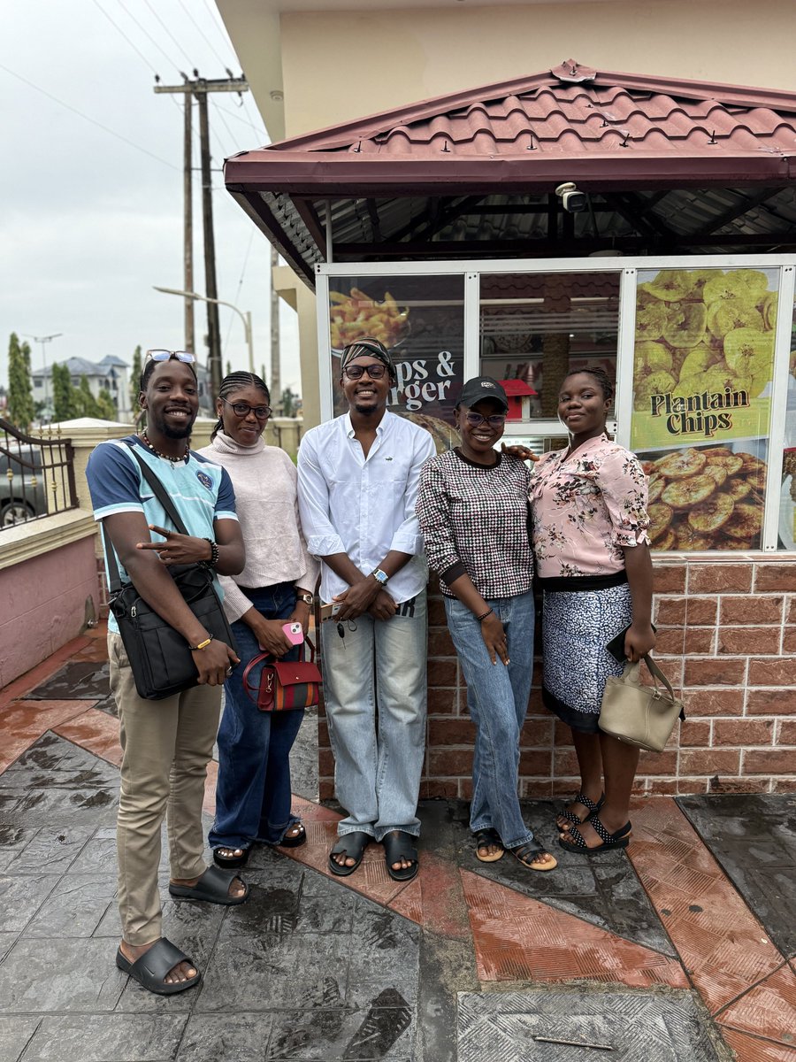 creatorsvilage's tweet photo. The Creators Village Council held our second council meeting, where we brainstormed ideas, and mapped out practical ways to take our community to the next level.

This is just the beginning, bigger plans, stronger systems and More value for every Villager. 🧡 https://t.co/1jbI6zG2HZ