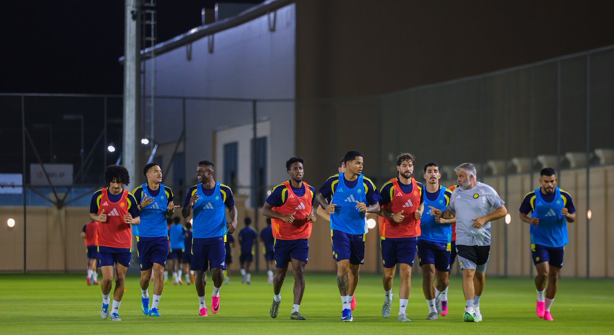 AlNassrFC_EN's tweet photo. Final session before heading to Abha 💛 https://t.co/M8tRJwAjWw