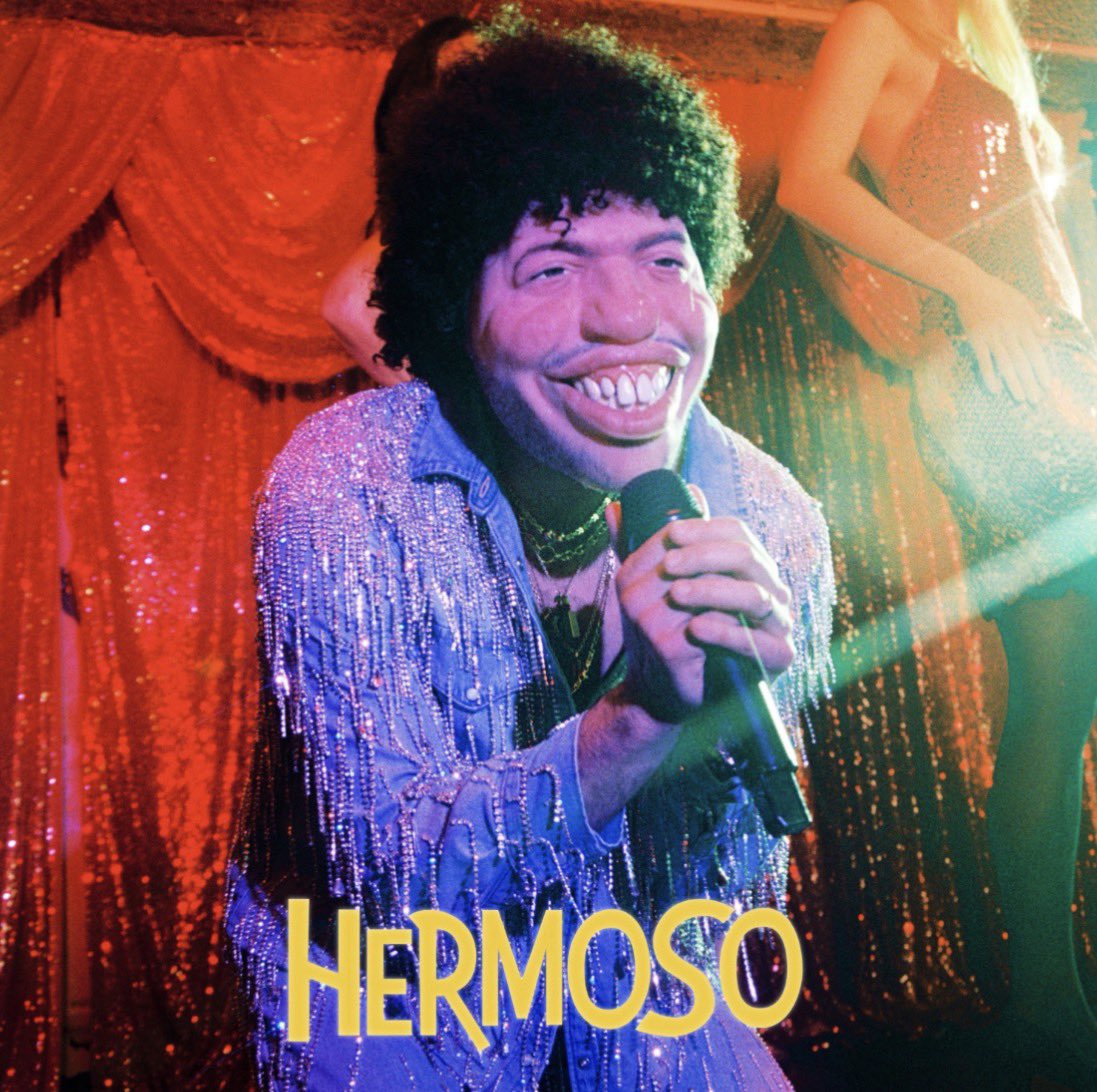 selenagomezbr's tweet photo. Benny Blanco anunciou seu novo álbum, “Hermoso”, para o dia 14 de agosto.

Segundo rumores, a parceria entre ele, Selena Gomez e Becky G pode ser para o novo trabalho do produtor. https://t.co/q9coG0ykqA