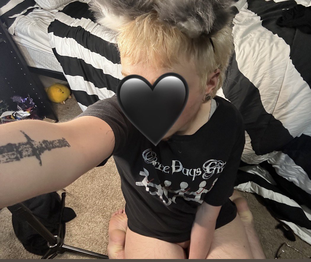 xormyth_'s tweet photo. have i been a good puppy? #petplay #sellingcontent #puppyplay https://t.co/mH1gVYfdMo