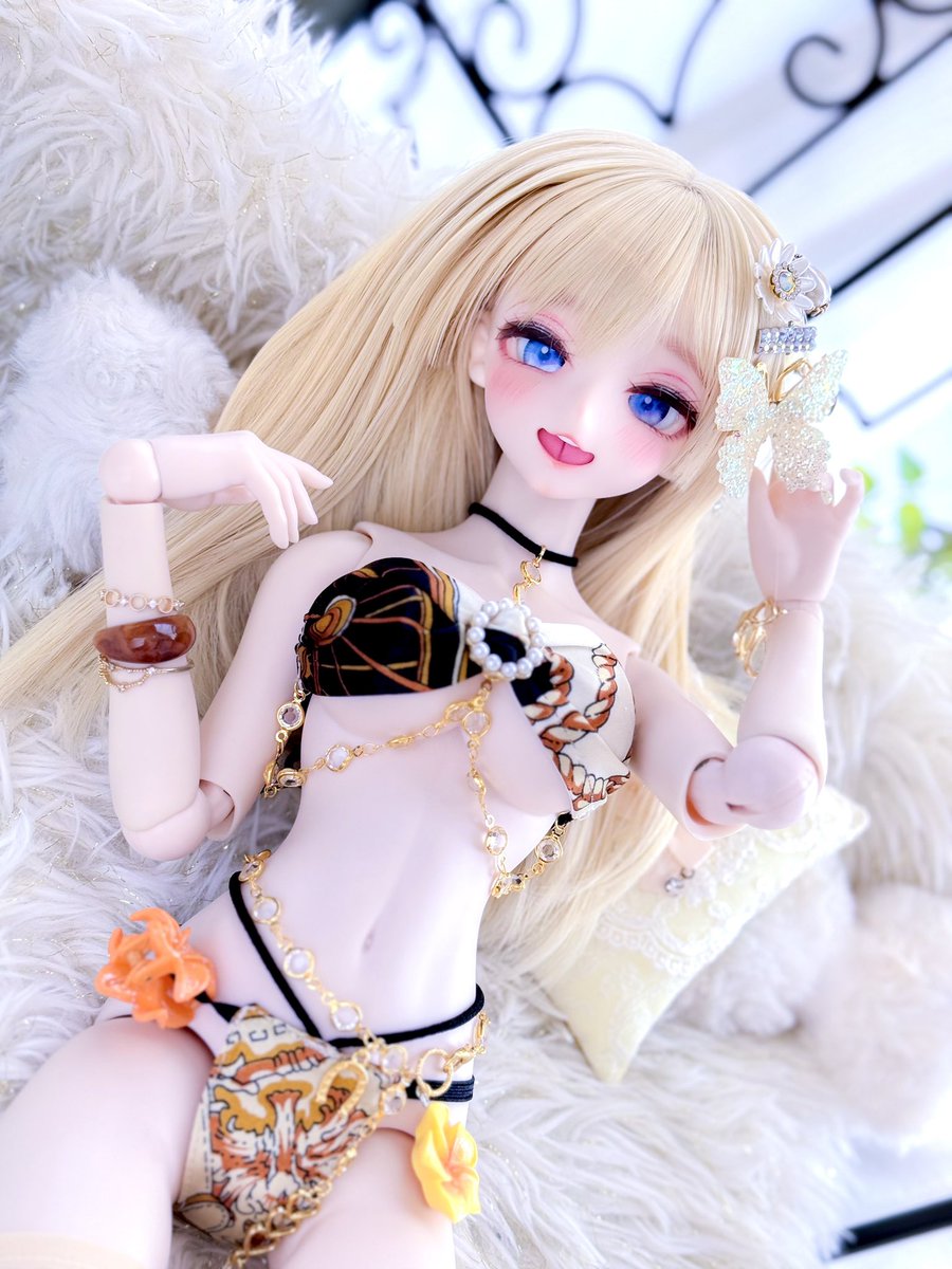 rl_doll's tweet photo. DD/DDS・dy (S〜L)
スカーフ柄バンドゥビキニ７点set
¥8,000
・トップス
・ボトムス
・チェーンベルト
・キラキラお花クリップ
・デコクリップ
・ラメ蝶クリップ
・お花クリップ

※一つだけB品¥7,000
画像のものがB品です。トップス左胸に生地ピリ付き

#アイドール東京
#アイドール東京77
#RoseLapin https://t.co/gL8z7bTvXo